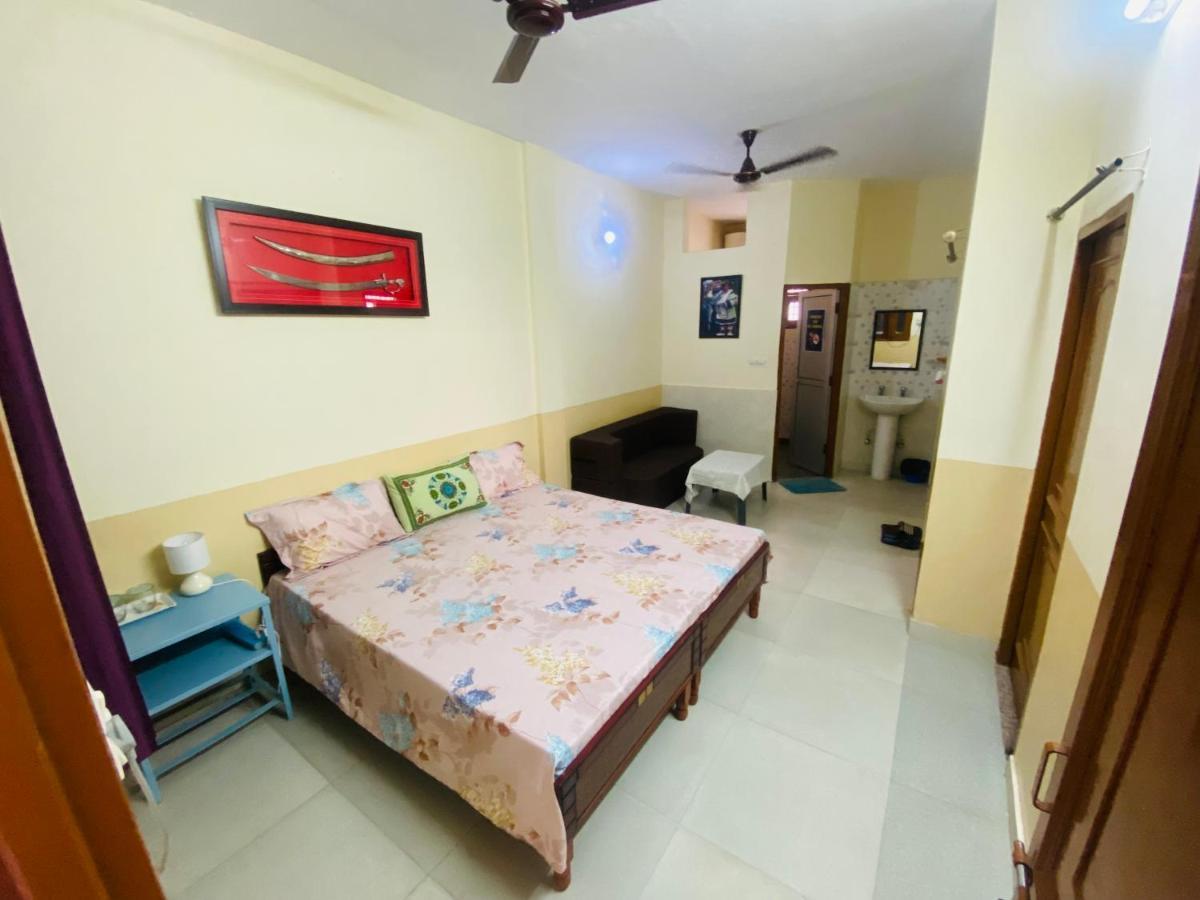 Negi Lodge Chandīgarh エクステリア 写真
