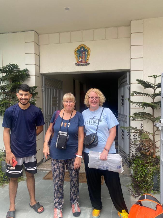 Negi Lodge Chandīgarh エクステリア 写真